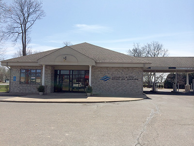 Lindstrom branch exterior
